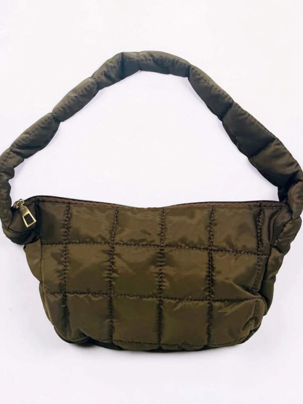 Cloud Feel Puffer Quilted Shoulder Bag in Brown